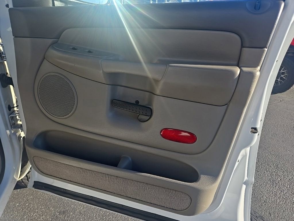 2002 Dodge Ram 1500 Base