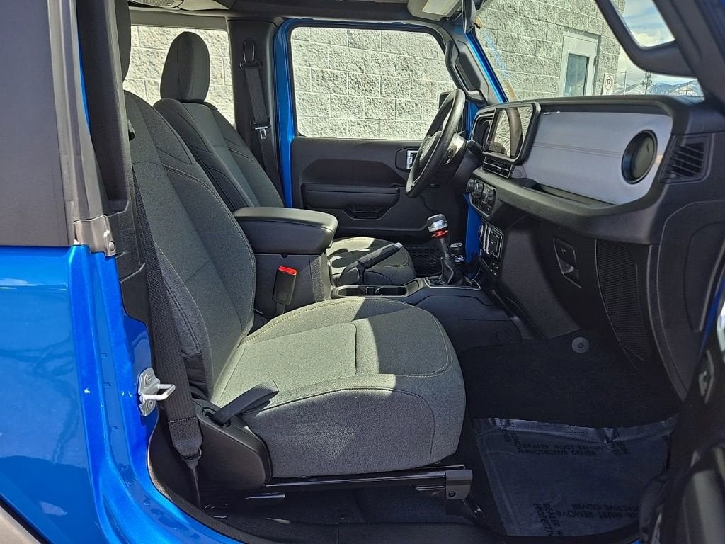2025 Jeep Wrangler Sport