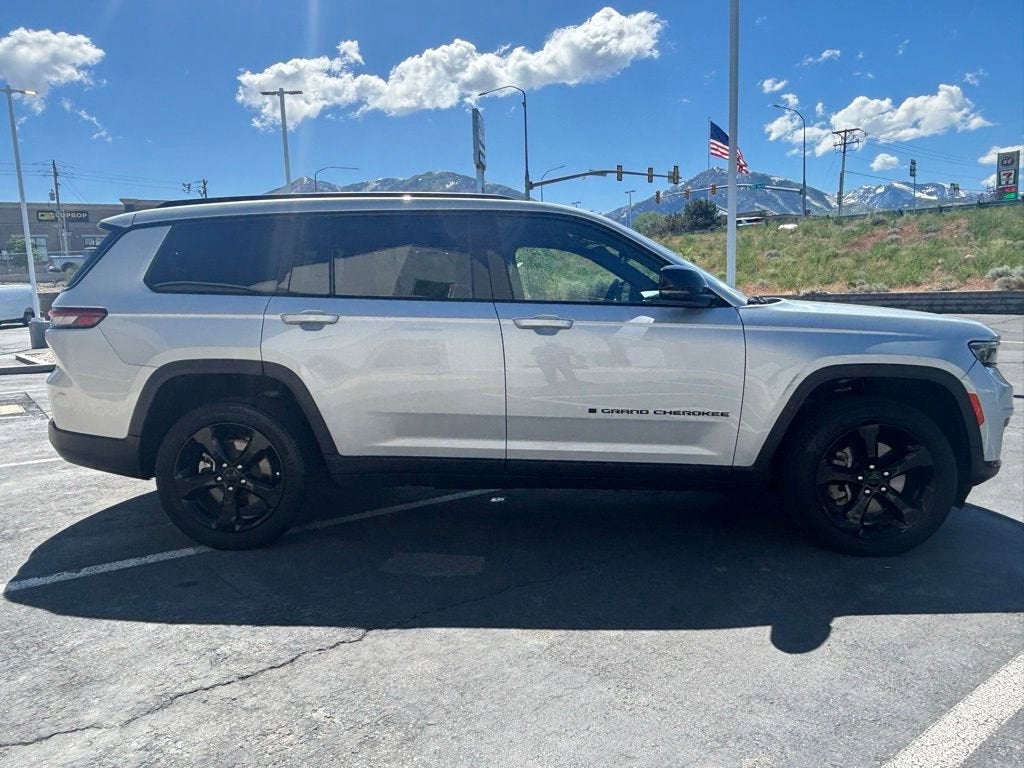 2023 Jeep Grand Cherokee L Altitude 4x4