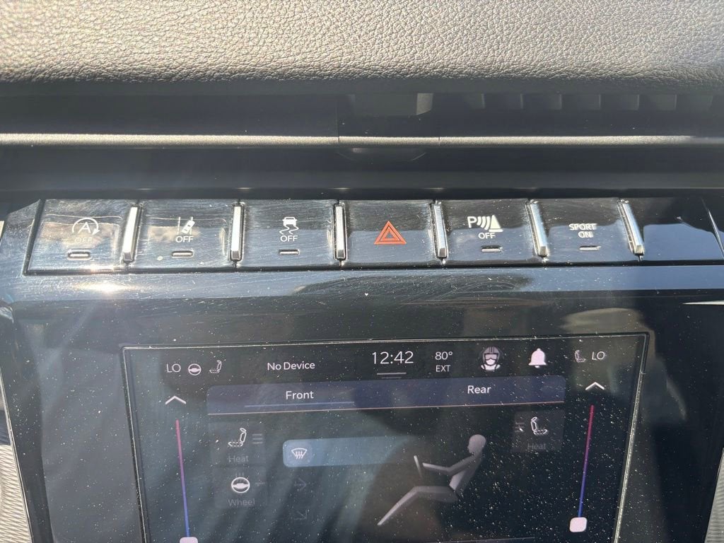 2023 Jeep Grand Cherokee L Altitude 4x4