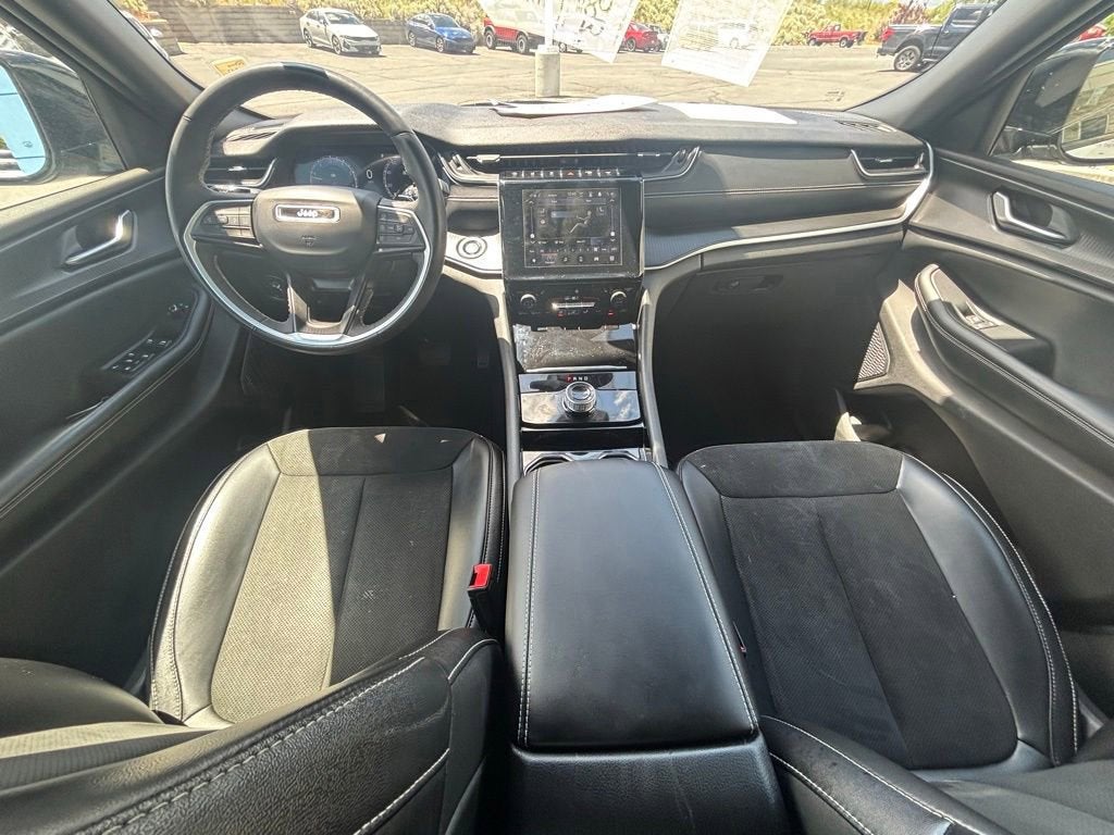 2023 Jeep Grand Cherokee L Altitude 4x4