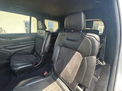 2023 Jeep Grand Cherokee L Altitude 4x4