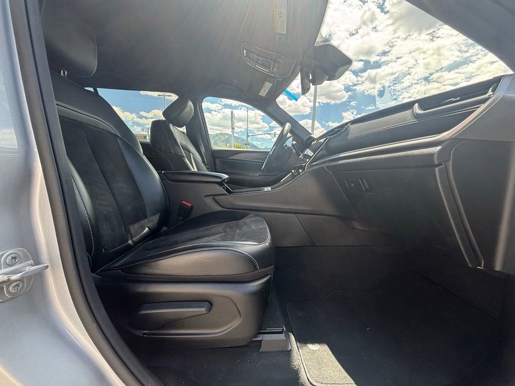2023 Jeep Grand Cherokee L Altitude 4x4