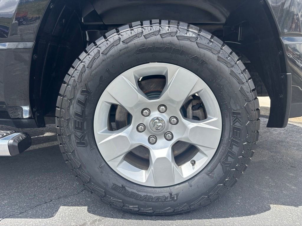 2019 RAM 1500 Big Horn/Lone Star Crew Cab 4x4 5'7" Box