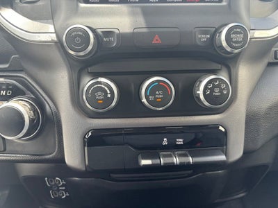 2019 RAM 1500 Big Horn/Lone Star Crew Cab 4x4 5'7" Box