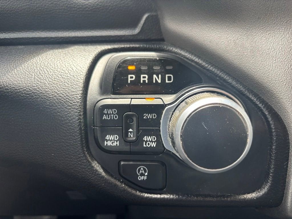 2019 RAM 1500 Big Horn/Lone Star Crew Cab 4x4 5'7" Box