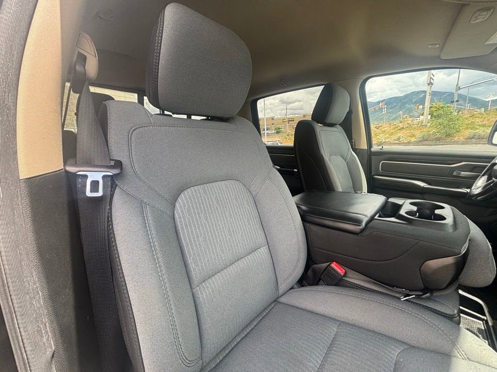 2019 RAM 1500 Big Horn/Lone Star Crew Cab 4x4 5'7" Box