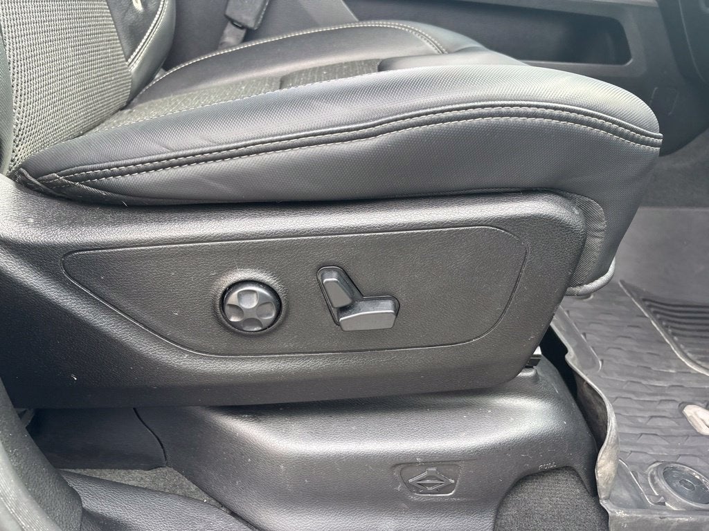 2020 RAM 1500 Rebel Crew Cab 4x4 5'7" Box