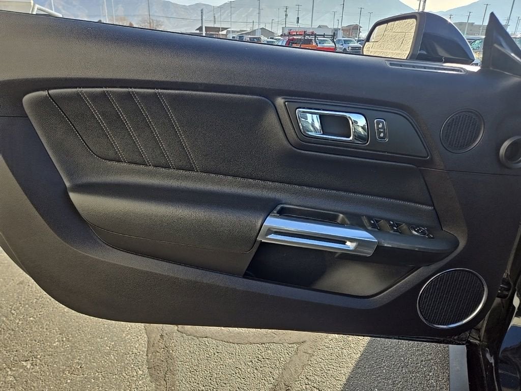 2017 Ford Mustang EcoBoost Premium