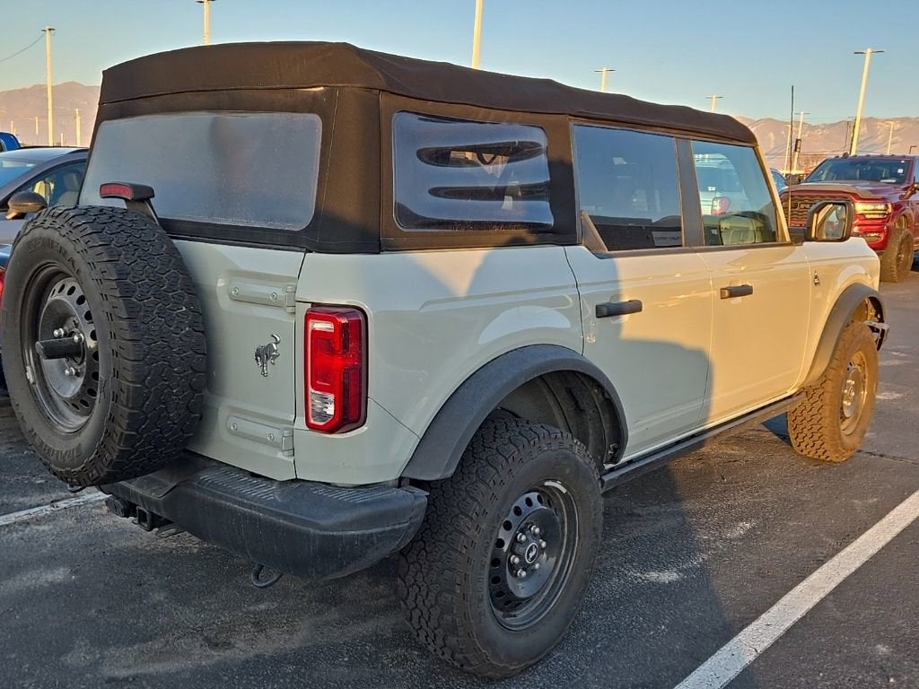 2021 Ford Bronco Base
