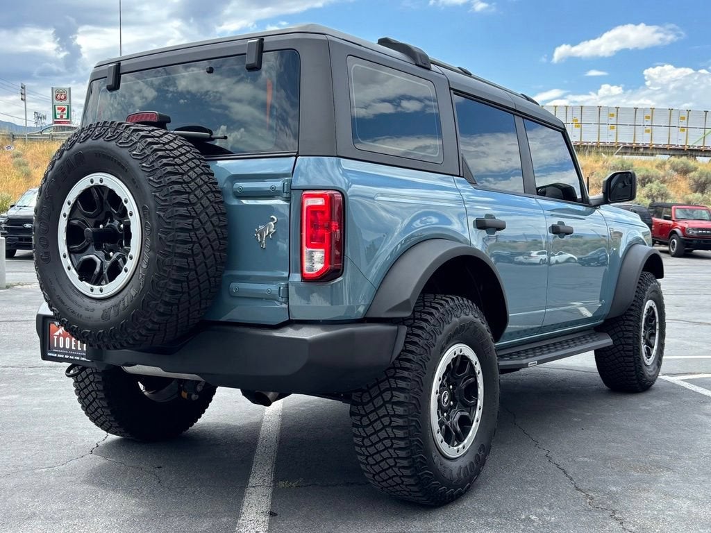 2023 Ford Bronco Base