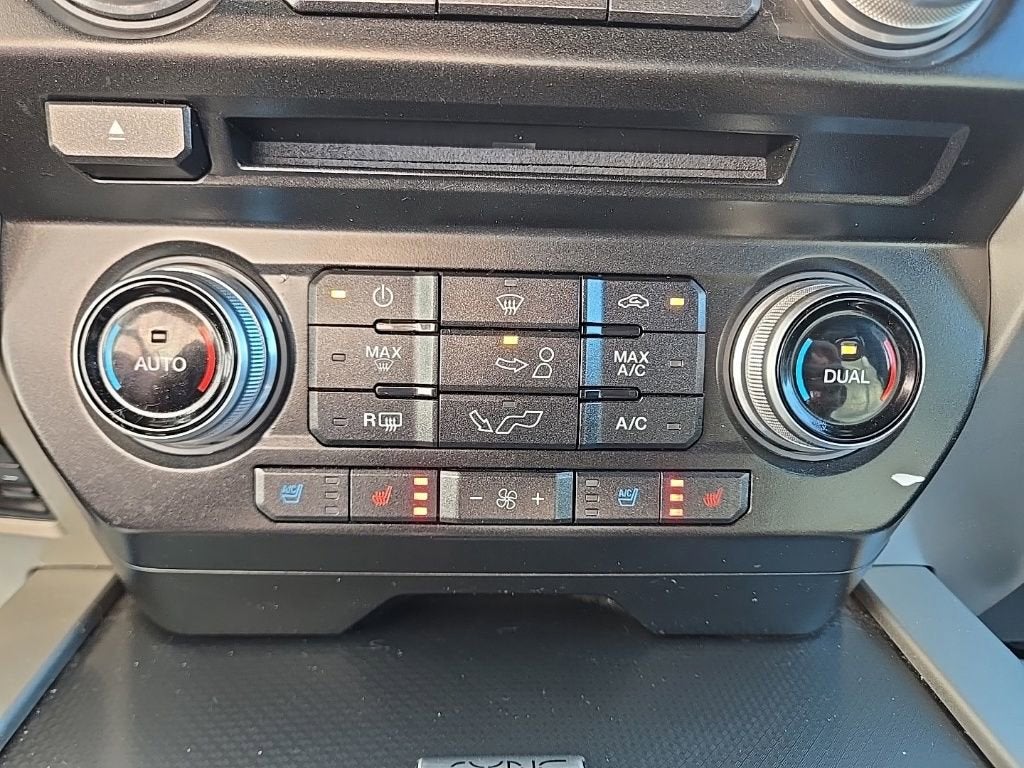 2015 Ford F-150 XLT w/HD Payload Pkg