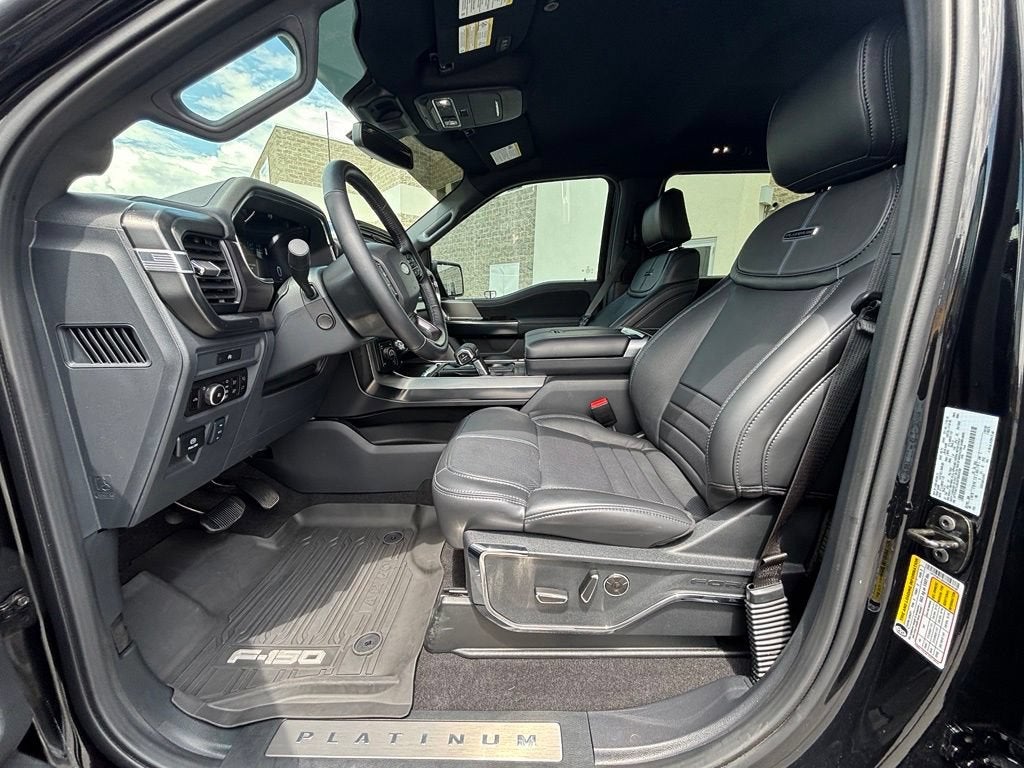 2025 Ford F-150 Platinum