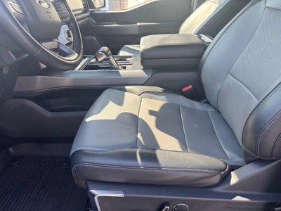 2023 Ford F-150 Lightning LARIAT