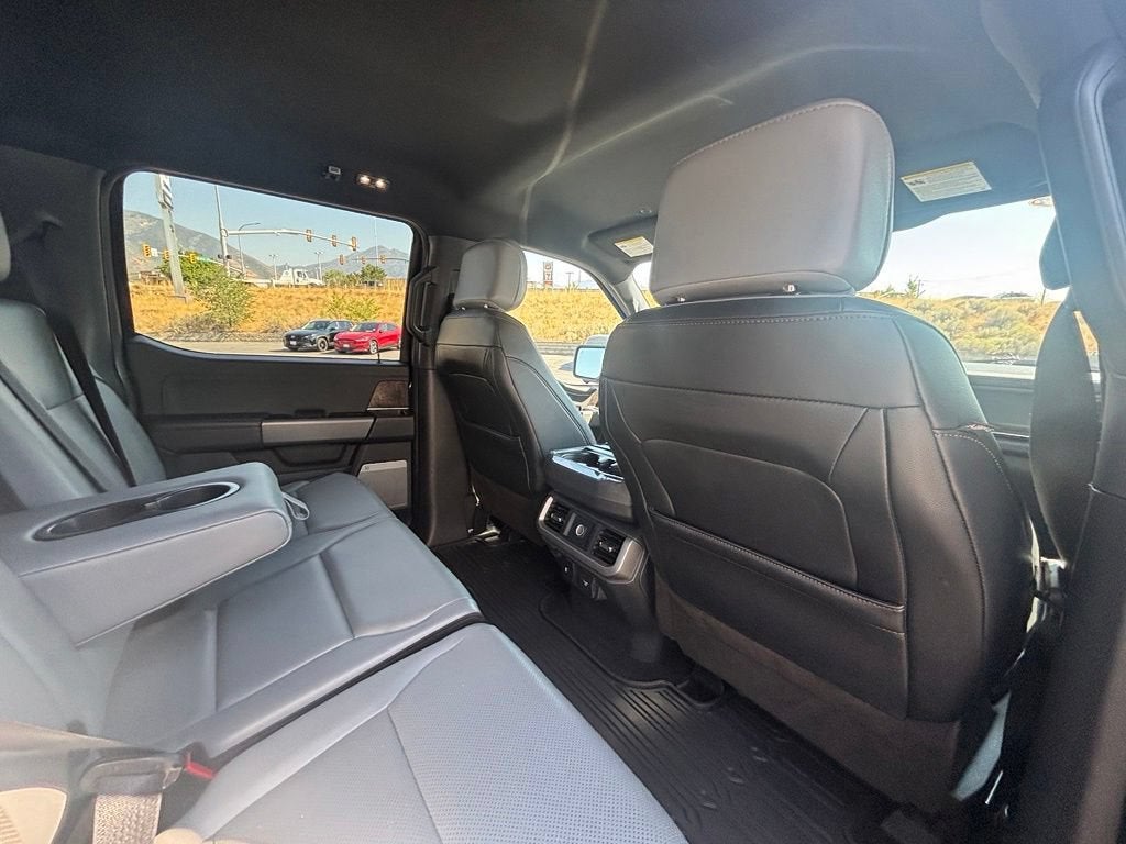 2023 Ford F-150 Lightning LARIAT