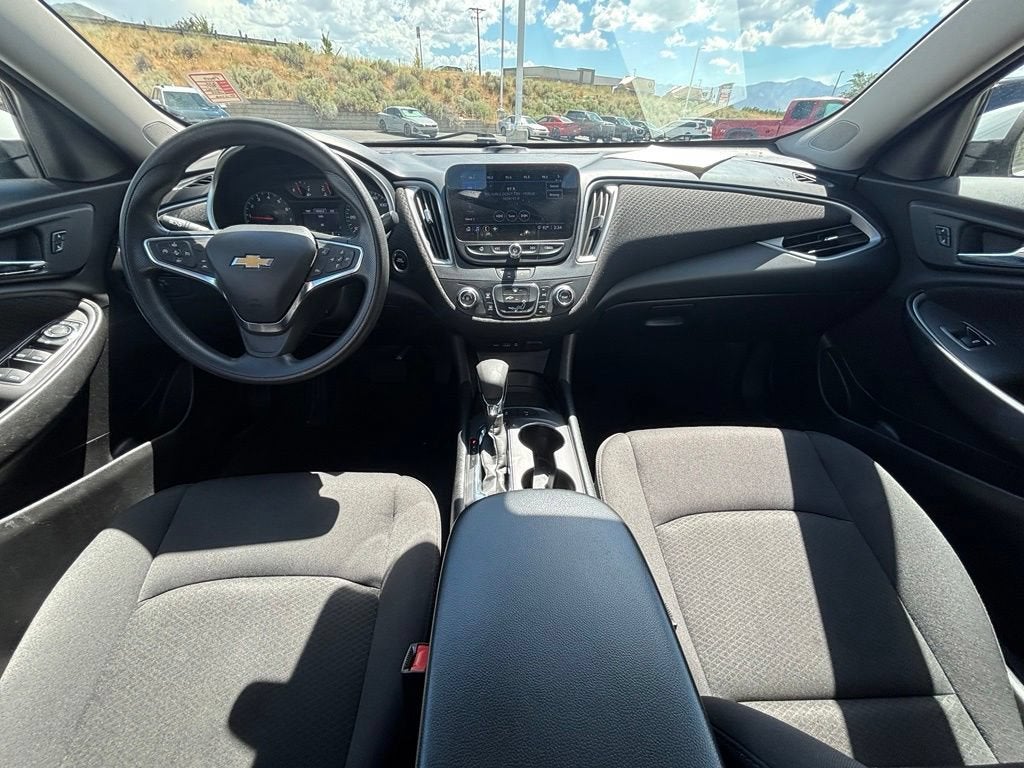 2025 Chevrolet Malibu LS