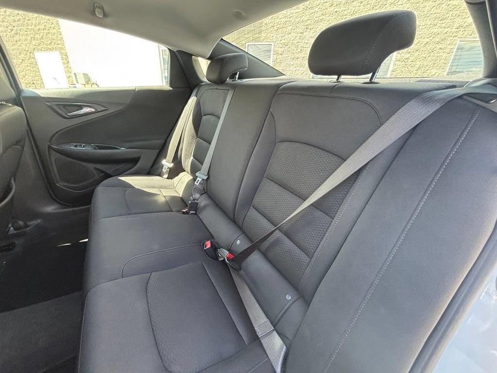 2025 Chevrolet Malibu LS