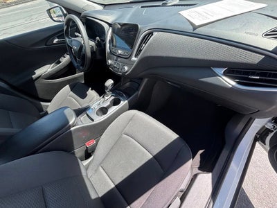 2025 Chevrolet Malibu LS