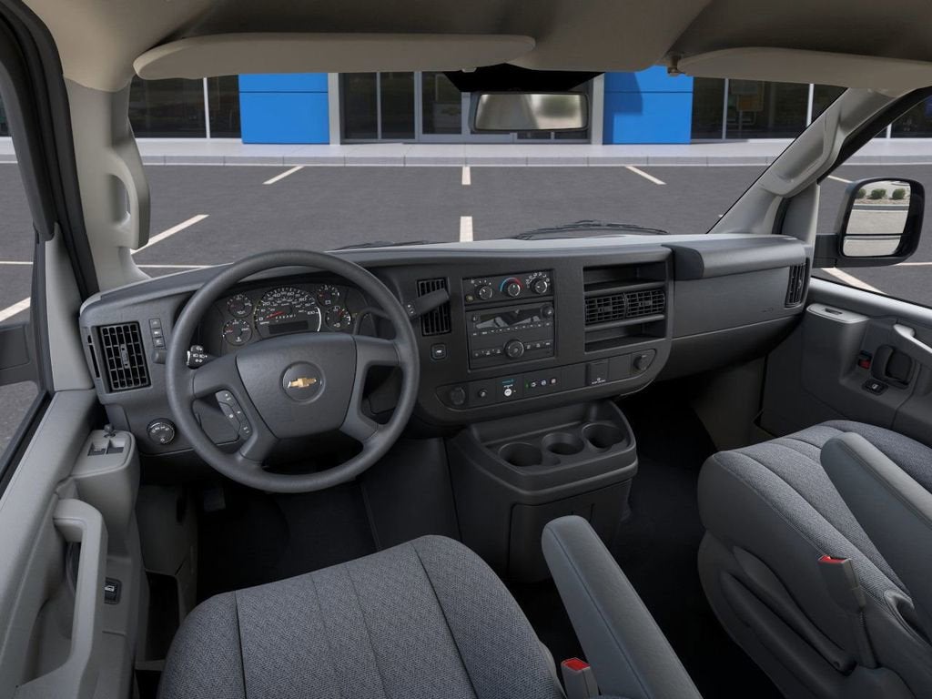 2025 Chevrolet Express Cargo 3500 WT