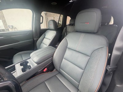 2024 GMC Acadia AT4