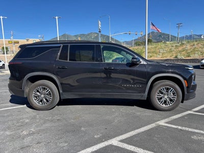 2024 Chevrolet Traverse LT