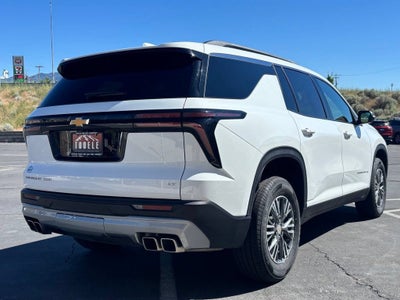 2024 Chevrolet Traverse LT
