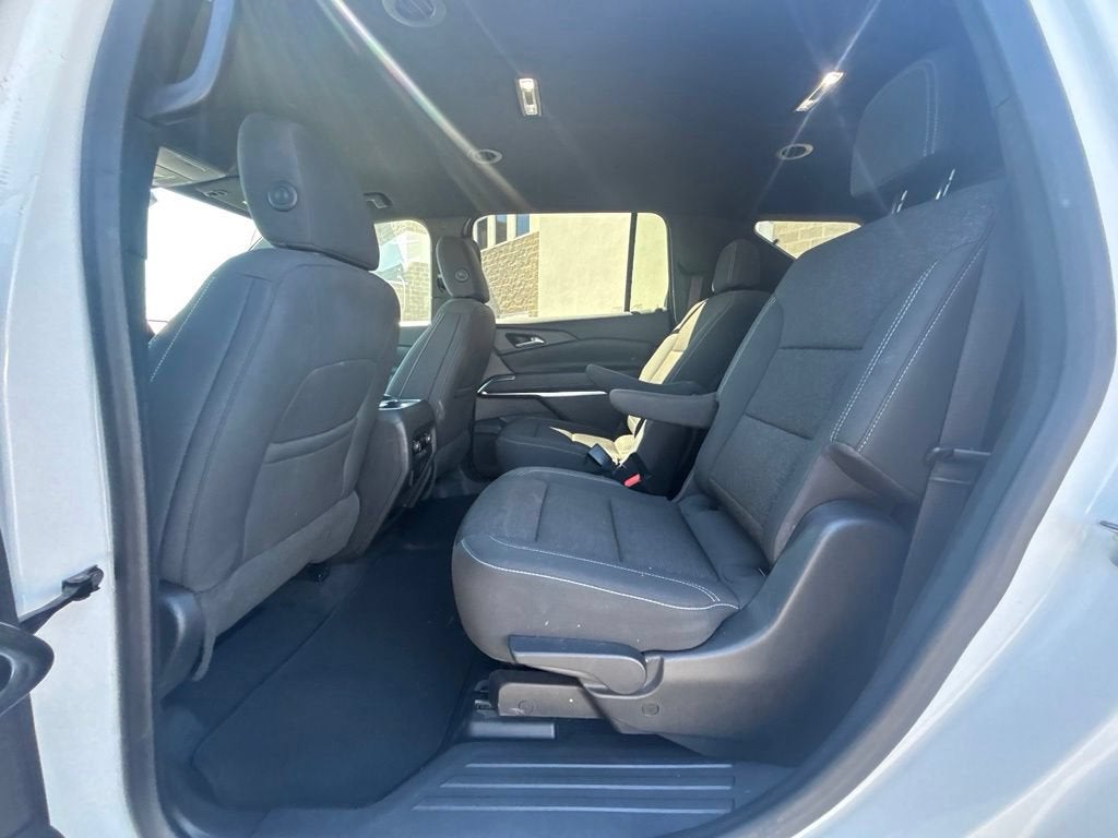 2024 Chevrolet Traverse LT