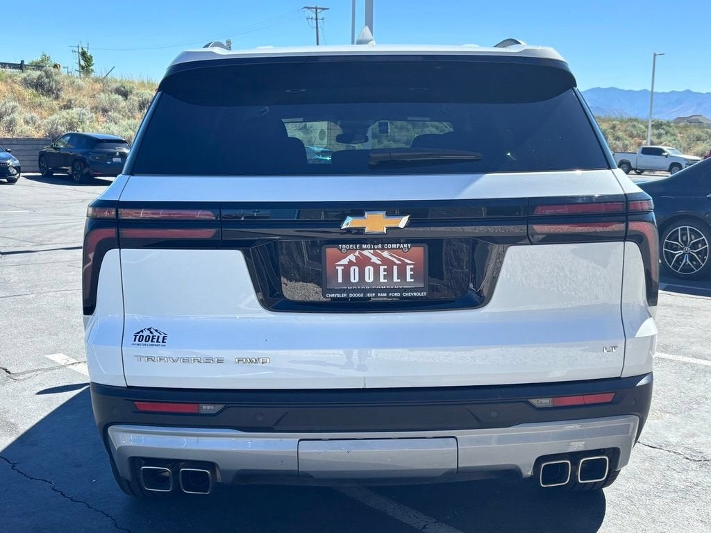 2024 Chevrolet Traverse LT