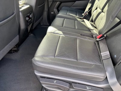 2023 Chevrolet Suburban LT