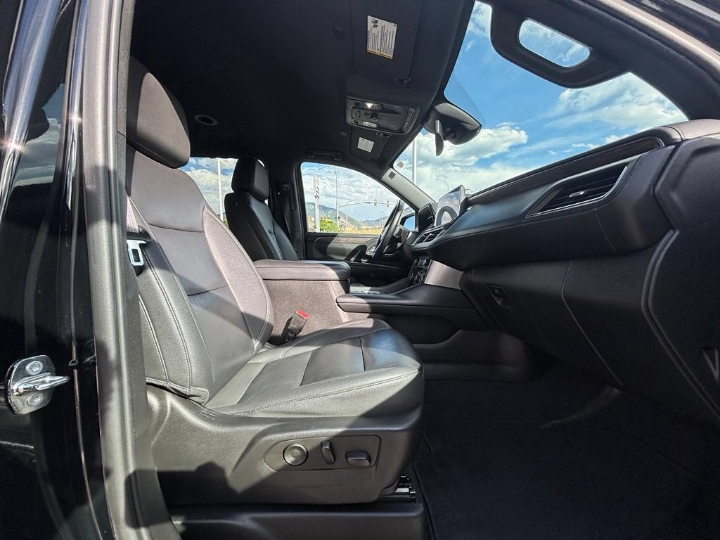 2023 Chevrolet Suburban LT