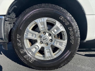 2018 Nissan TITAN SV