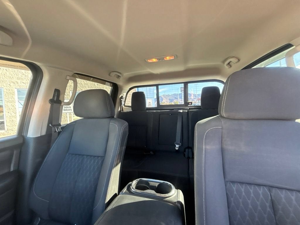 2018 Nissan TITAN SV