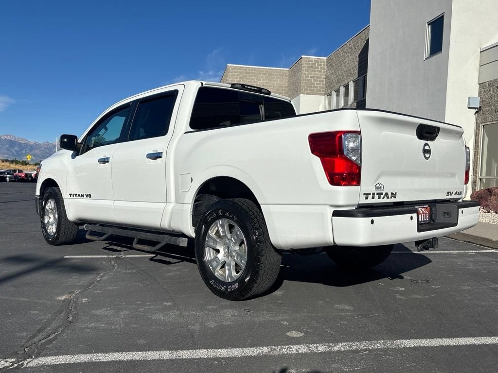 2018 Nissan TITAN SV
