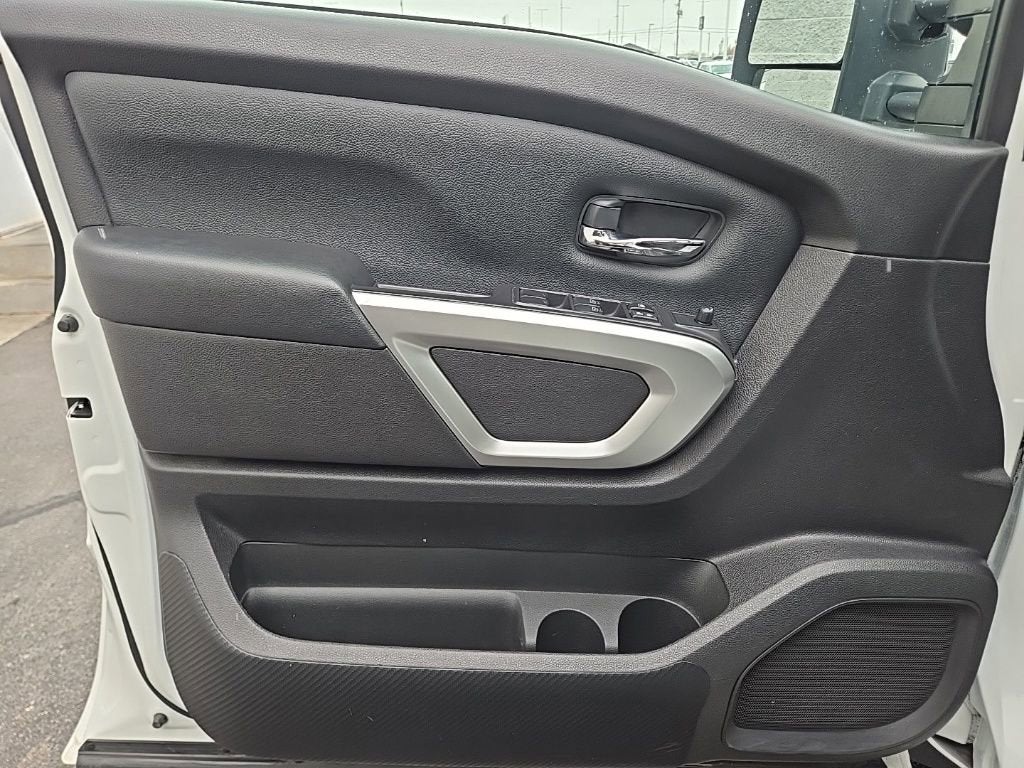 2021 Nissan Titan SV