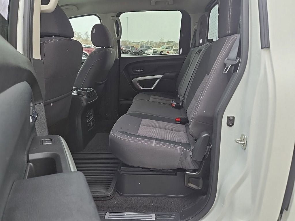 2021 Nissan Titan SV