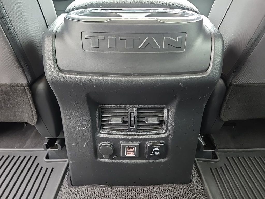 2021 Nissan Titan SV