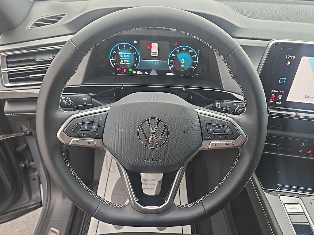 2024 Volkswagen Atlas Cross Sport 2.0T SE w/Technology