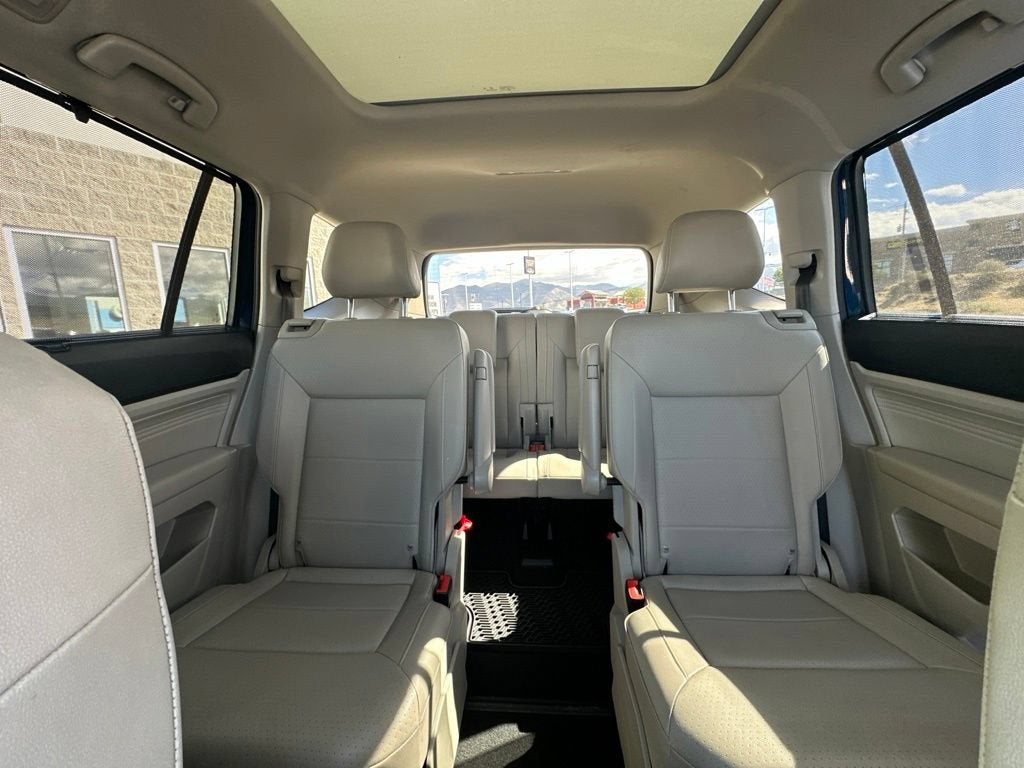 2021 Volkswagen Atlas 3.6L V6 SE w/Technology R-Line