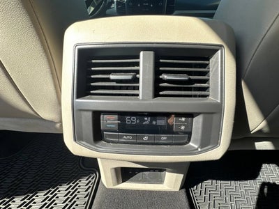 2021 Volkswagen Atlas 3.6L V6 SE w/Technology R-Line