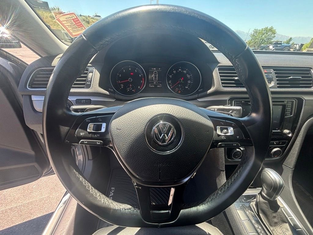 2017 Volkswagen Passat 1.8T R-Line
