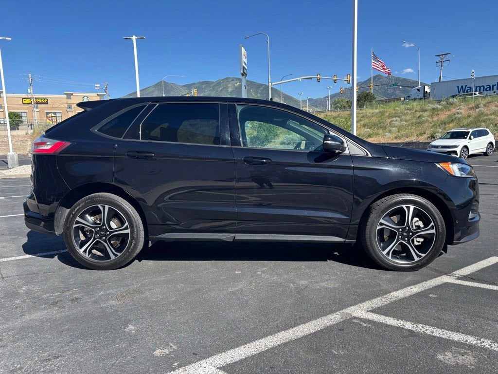 2022 Ford Edge ST