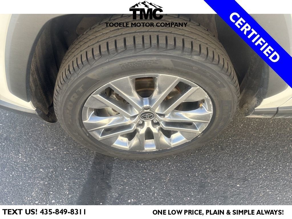 2024 Toyota RAV4 XLE Premium