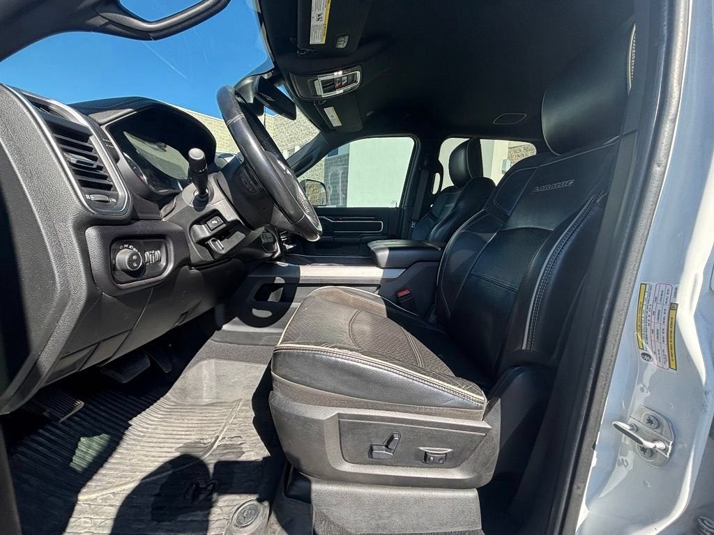 2020 RAM 3500 Laramie Crew Cab 4x4 6'4" Box