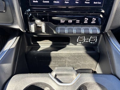 2020 RAM 3500 Laramie Crew Cab 4x4 6'4" Box
