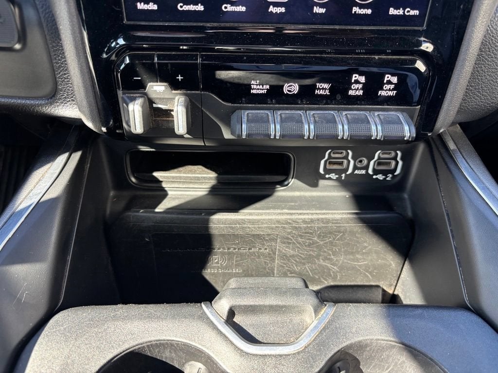 2020 RAM 3500 Laramie Crew Cab 4x4 6'4" Box