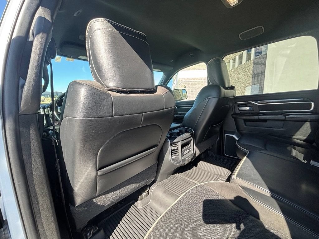 2020 RAM 3500 Laramie Crew Cab 4x4 6'4" Box