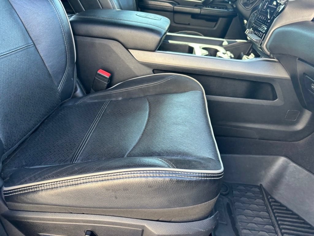 2020 RAM 3500 Laramie Crew Cab 4x4 6'4" Box