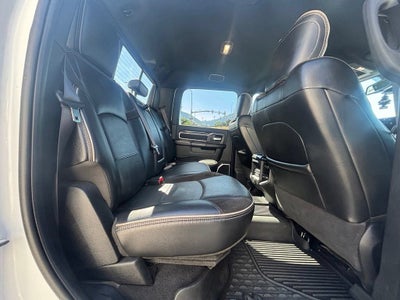 2020 RAM 3500 Laramie Crew Cab 4x4 6'4" Box