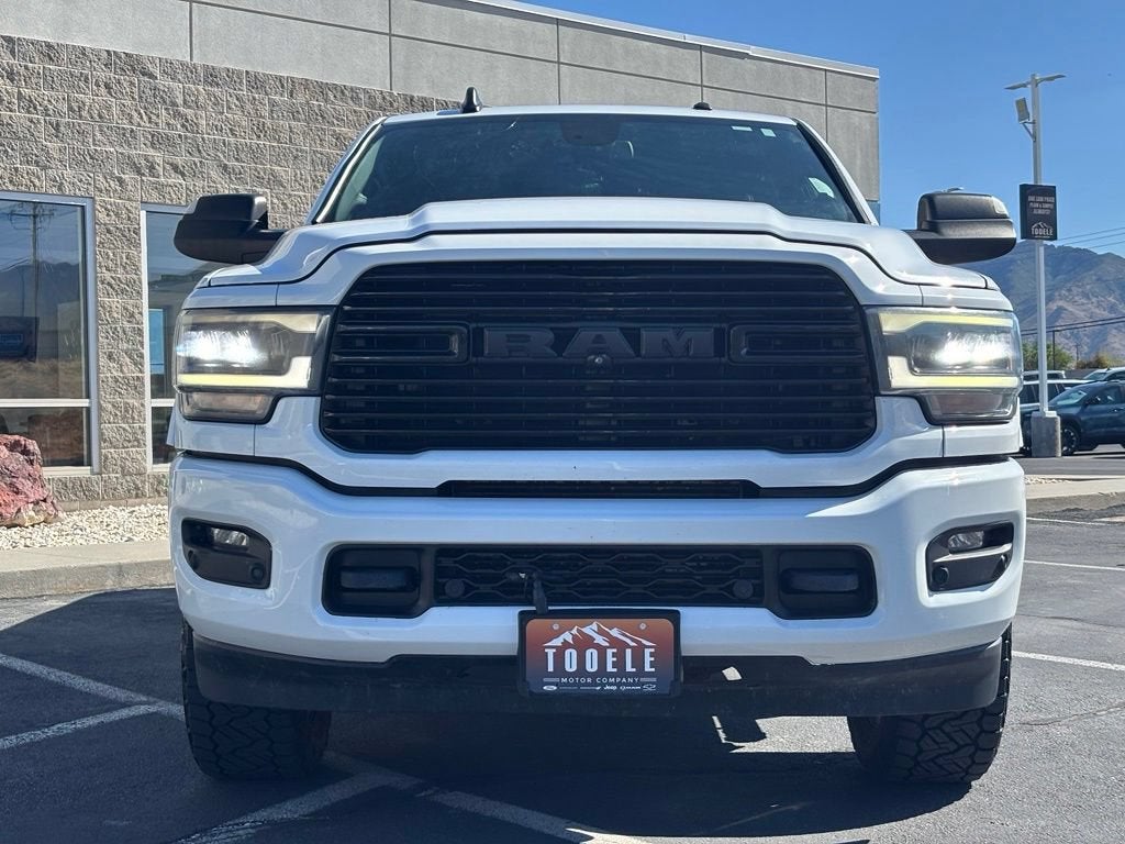 2020 RAM 3500 Laramie Crew Cab 4x4 6'4" Box