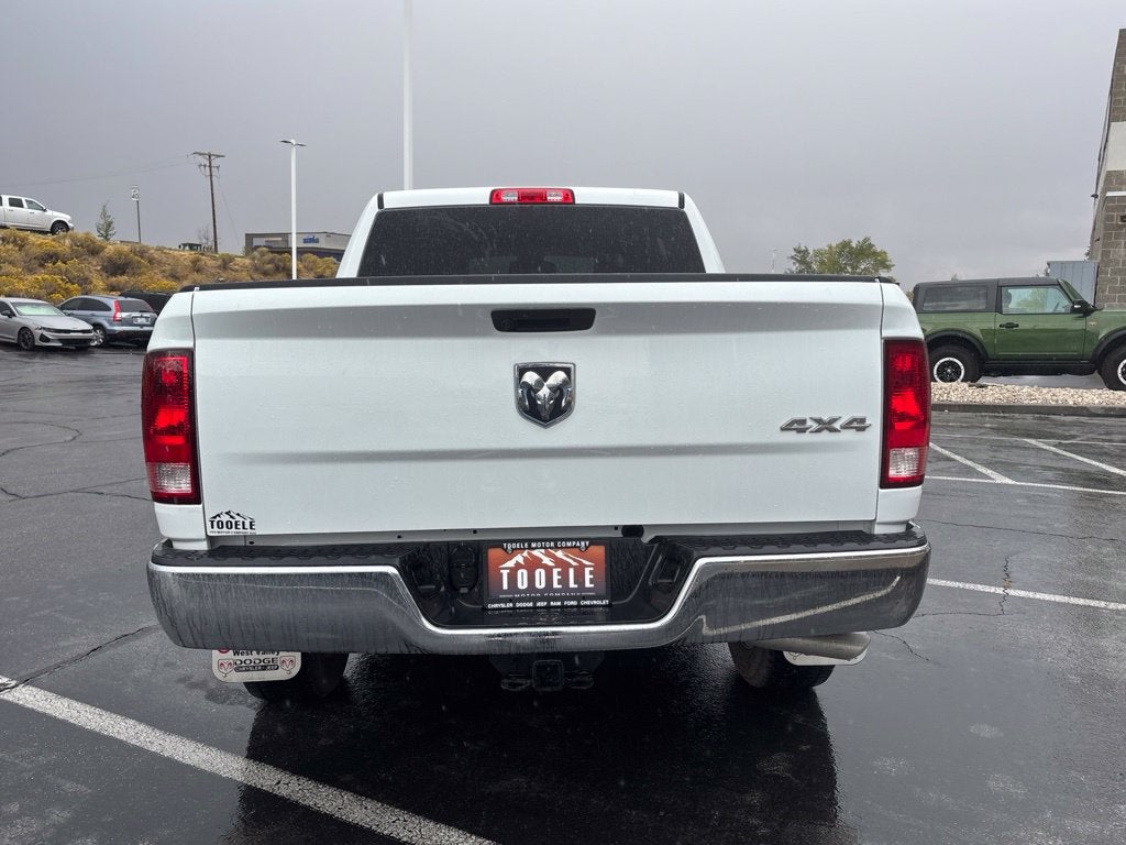 2023 RAM 1500 Classic Tradesman Crew Cab 4x4 5'7" Box